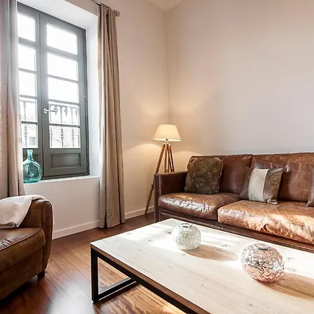 Center Flat Luxury