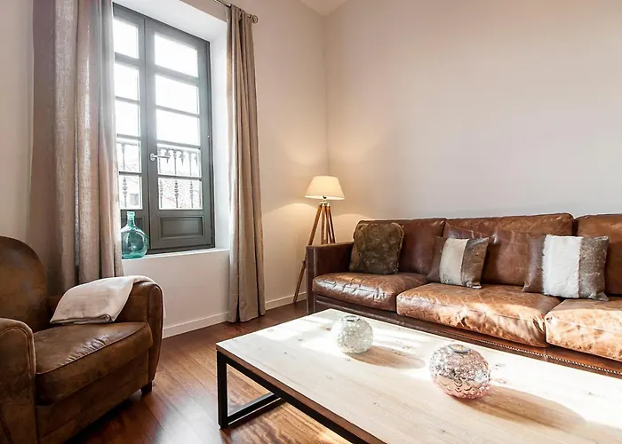 Center Flat Luxury